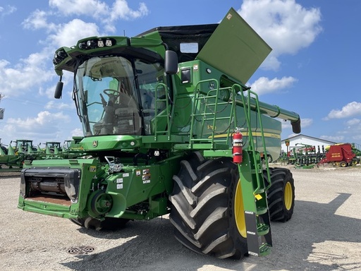 [639258] 2022 John Deere S790