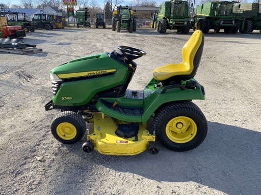 [521715] 2018 John Deere X590