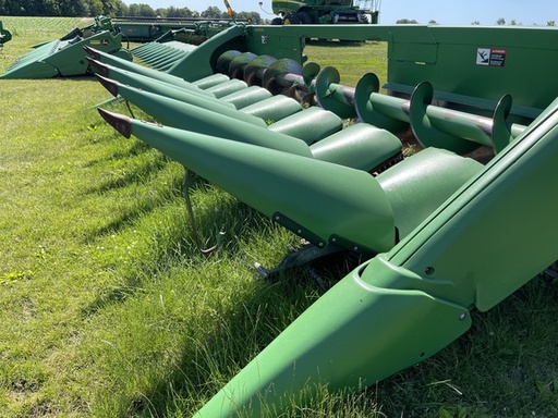 [638679] 2011 John Deere 608C