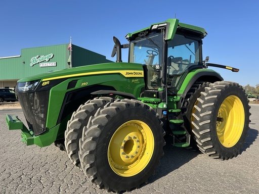 [364189] 2022 John Deere 8R 250