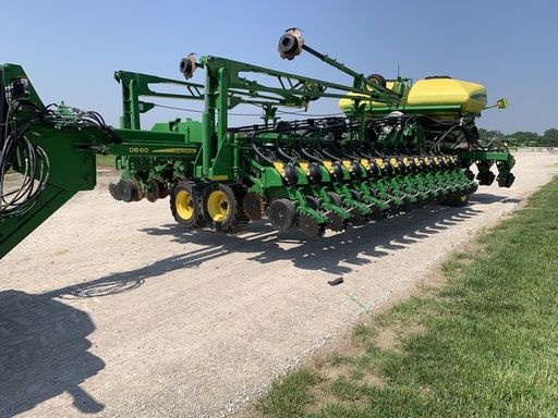 [366037] 2020 John Deere DB60