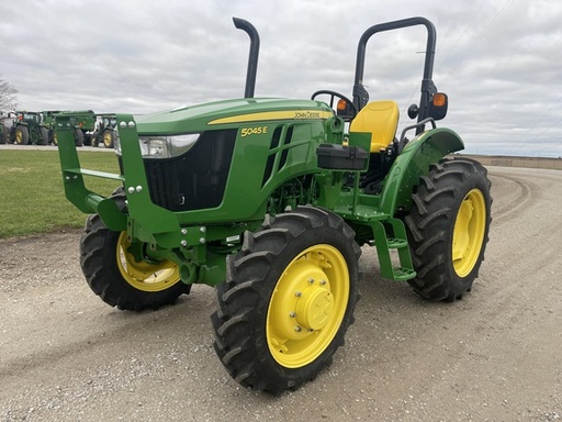 [642000] 2022 John Deere 5045E