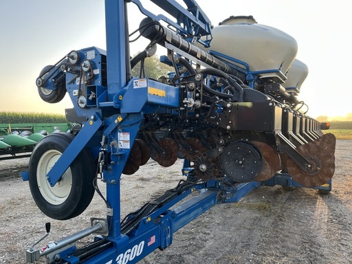 [640900] 2018 Kinze 3600ASD